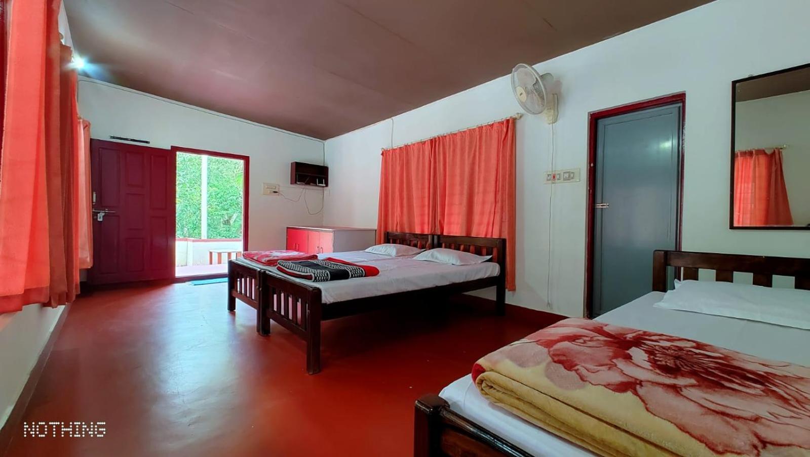 Coorg Divine Spark Home Stay Suntikoppa Bagian luar foto